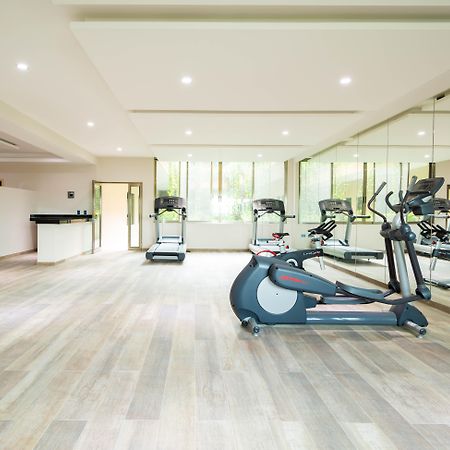 Palmarena Rooms & Residences - Long Stay Comfort With Parking, Sauna, Gym & Pool - Steps From 5Th Avenue Плайя-дель-Кармен Екстер'єр фото